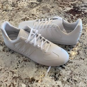 Adidas women’s running/training shoes